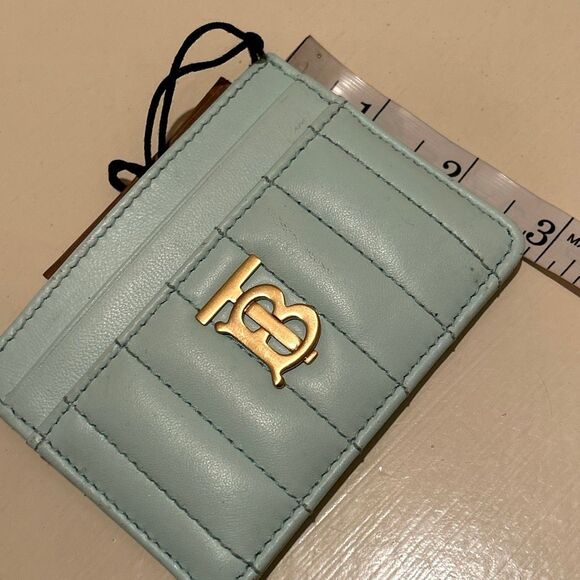 Burberry Lola Cardholder Case Cool Mint Quilted Leather Gold Logo Front NWT - Picture 14 of 14